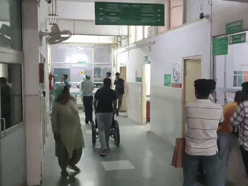 रेवाड़ी पुलिस बोली- नहीं मिले सिलेडर; झुलसे चार में से 2 गंभीर|रेवाड़ी,Rewari - Dainik Bhaskar