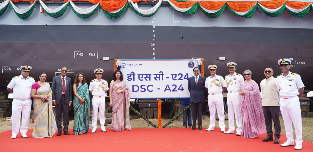 इस प्रोजेक्ट के पहले जहाज (DSC A20) को दिसंबर 2025 में कोच्चि में नौसेना में शामिल किया गया था।