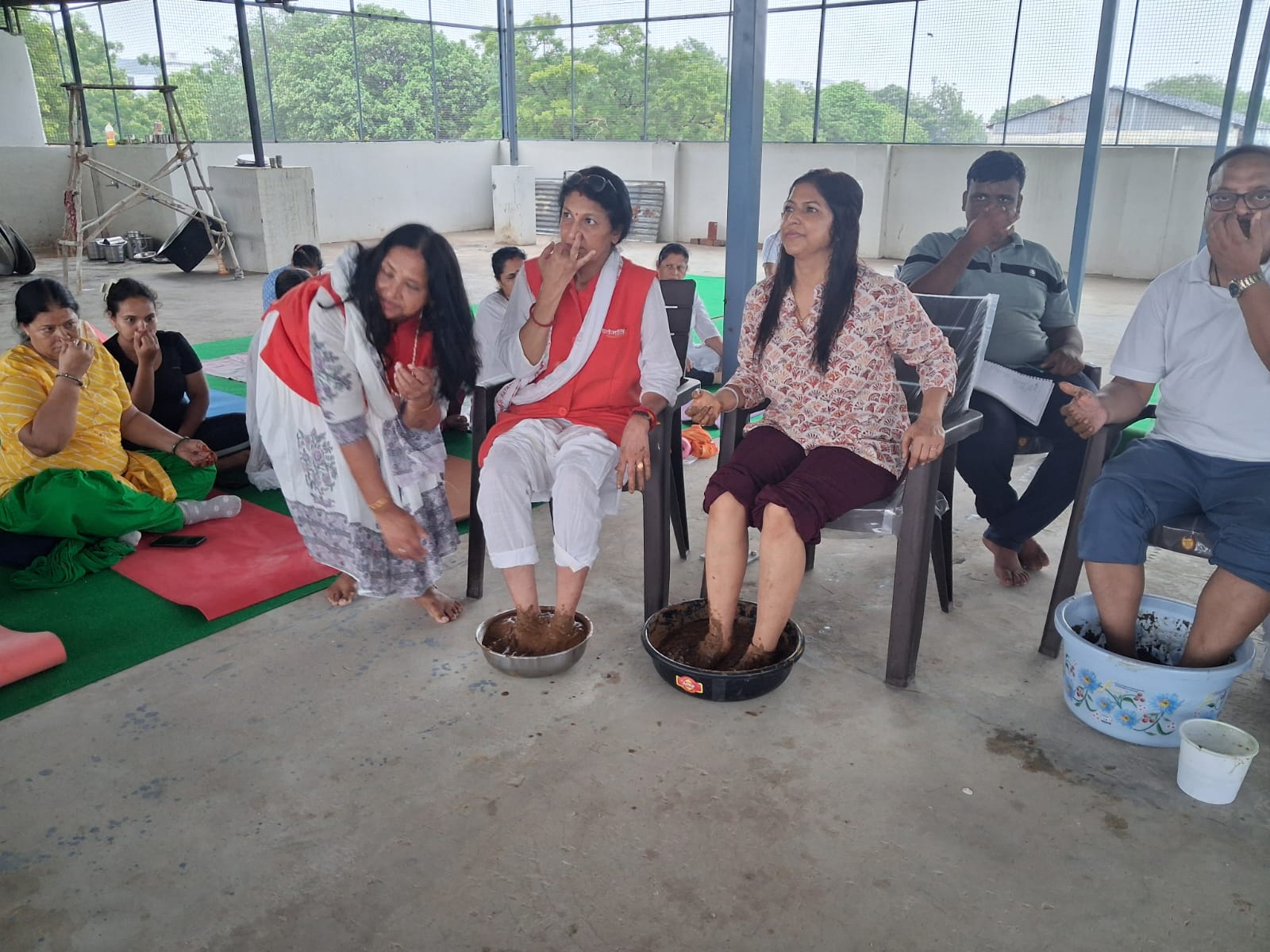 15 दिवसीय शिविर में योग के अलग-अलग सैशन आयोजित हुए।