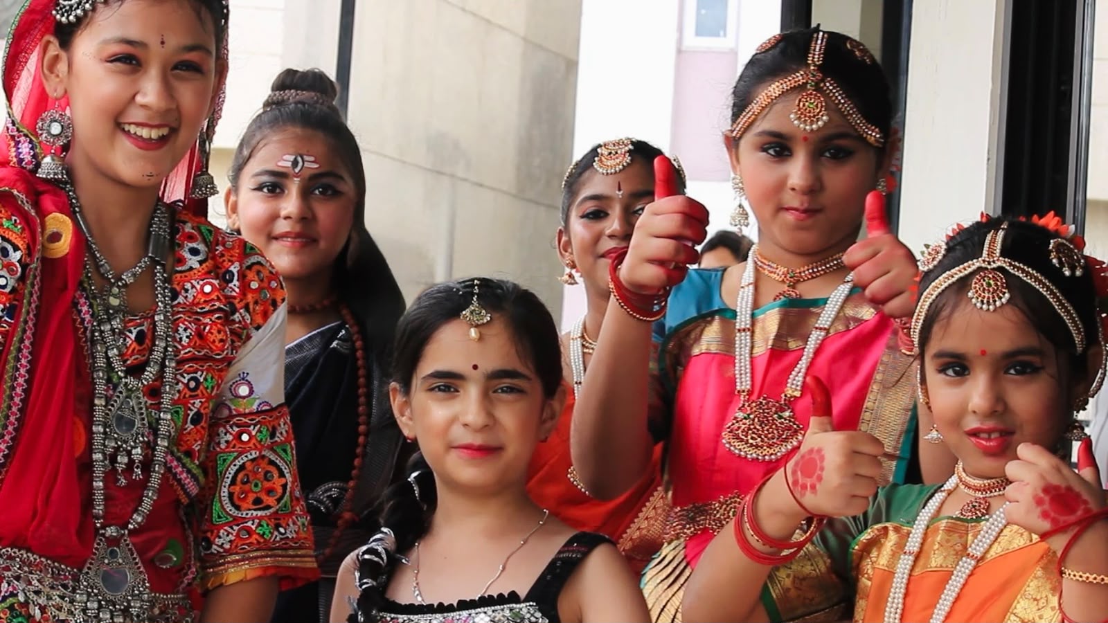 अलग-अलग राज्यों के ट्रेडिशनल डांस को भी स्टूडेंट्स ने परफॉर्म किया।