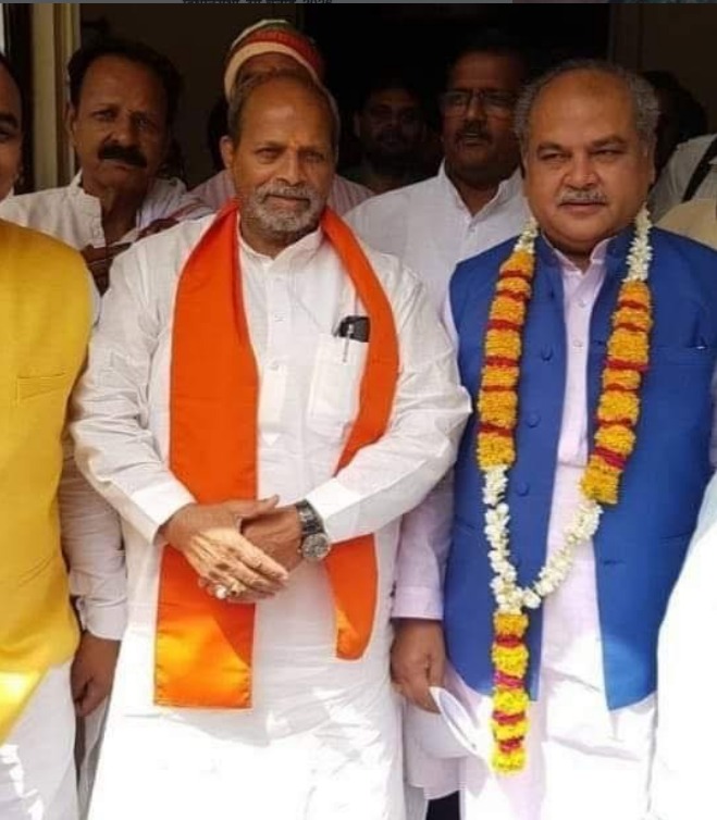 Jain had posted this photo with Assembly Speaker Narendra Singh Tomar.
