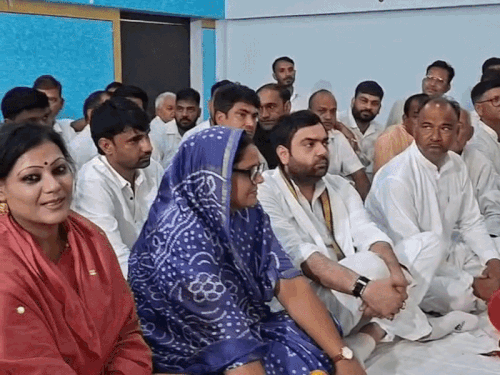 लोसल और धोद ब्लॉक कांग्रेस कमेटी की बैठक, एकजुटता का आह्वान|सीकर,Sikar - Dainik Bhaskar