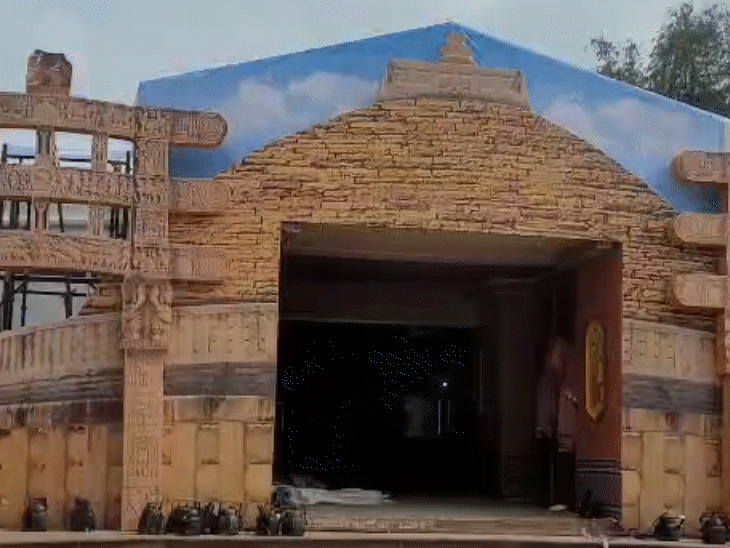 मिंटो हॉल परिसर में प्रदर्शनी भी लगेगी।
