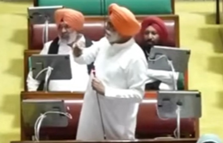 कांग्रेस विधायक राणा गुरजीत सिंह अपनी बात रखते हुए।
