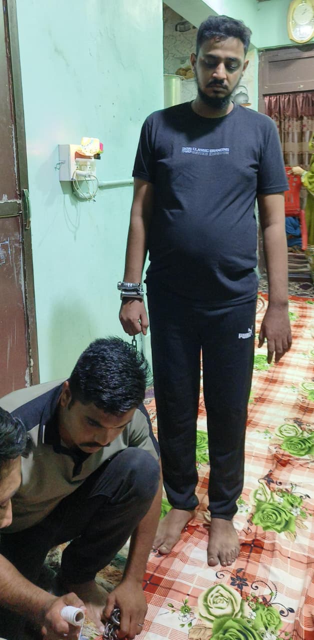 On the second day of the incident, the police took the accused Asgar Ali to the house. The scene was recreated