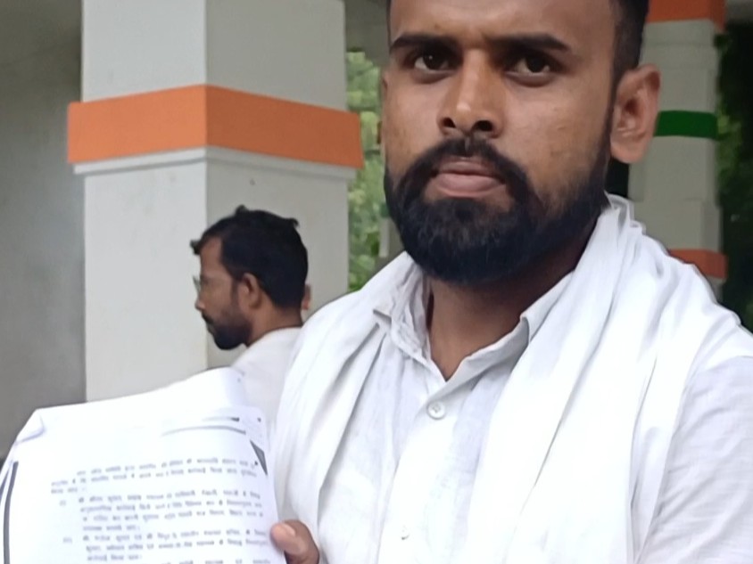 आरटीआई के सहारे जांच कराने वाले मिलन यादव ने बताया कि जांच में साफ हो गया है कि धरातल पर काम शून्य था और पैसे निकाल लिए गए। - Dainik Bhaskar