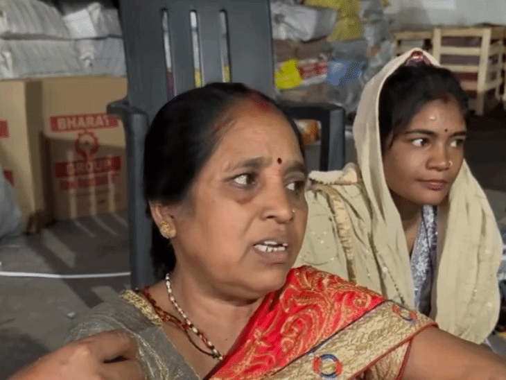 गोडाउन में काम रही महिलाओं ने कोई शिकायत नहीं की।