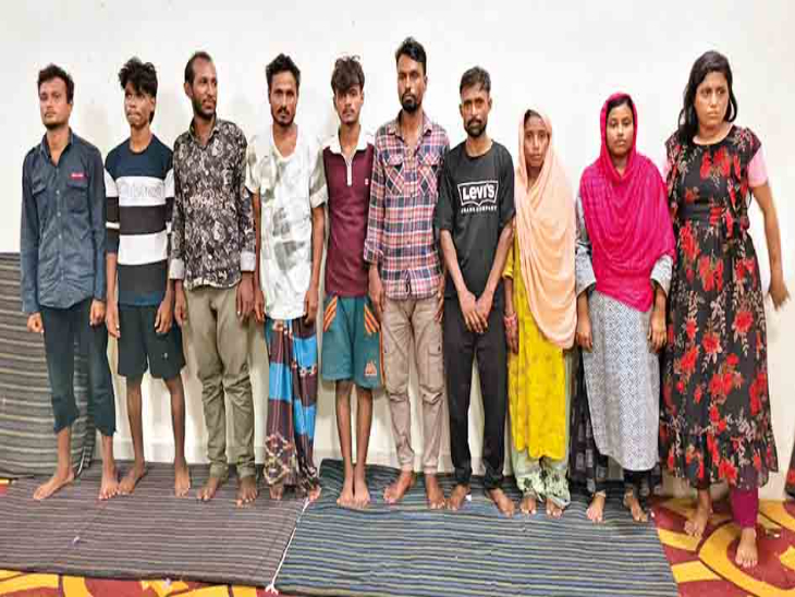 12 एक ही परिवार के, एक साल पहले बेंगलुरु भाग गए थे|ग्वालियर,Gwalior - Dainik Bhaskar