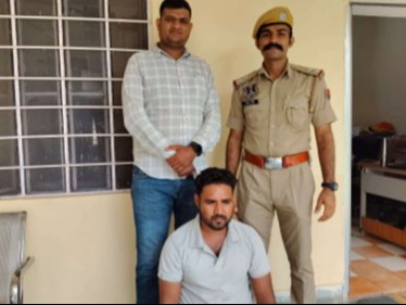 पुलिस से बचने के लिए सूरत और वृंदावन में छिपा था; जयपुर में दबोचा|जयपुर,Jaipur - Dainik Bhaskar