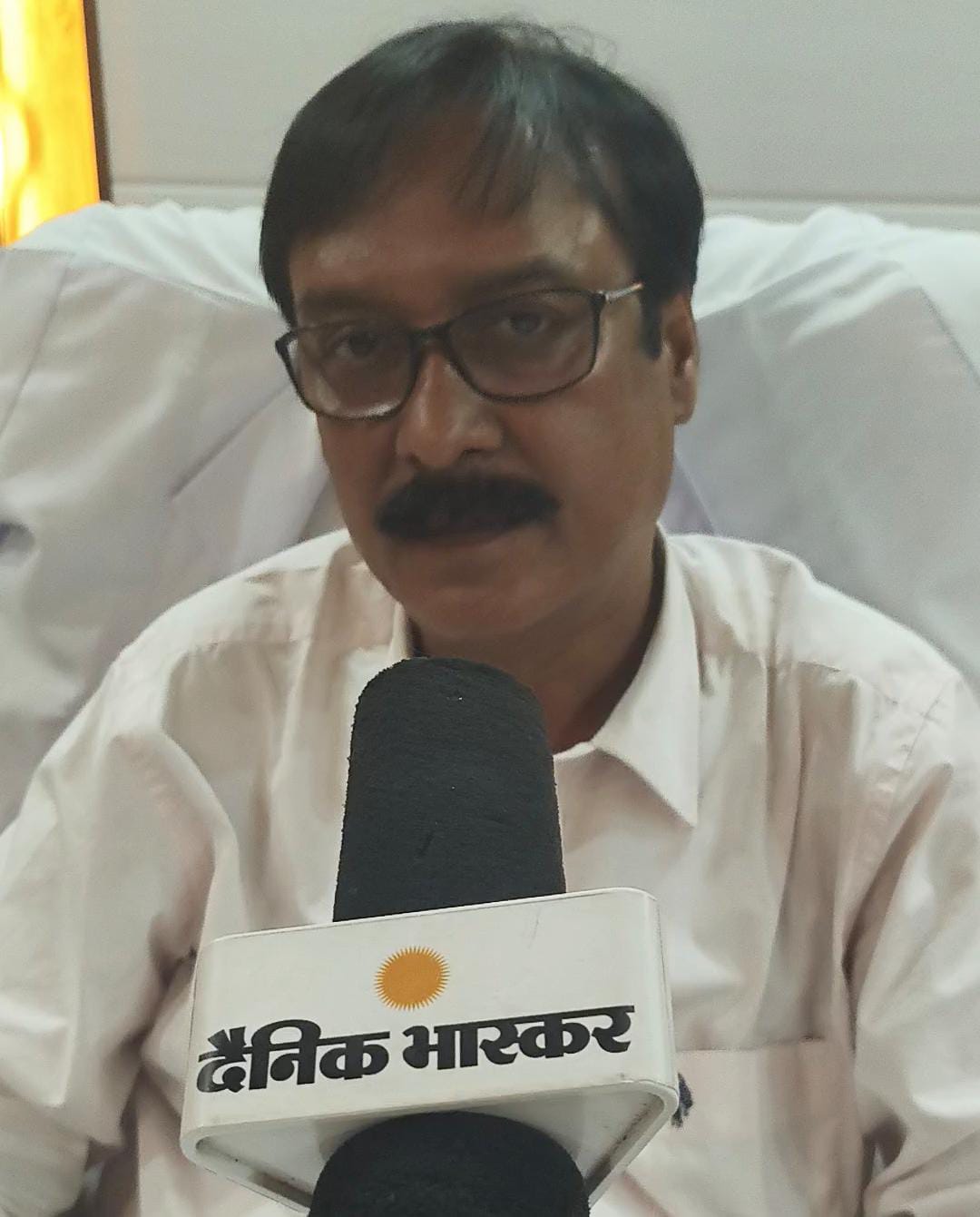 SIC ने बताया कि उप मुख्यमंत्री के निर्देशों पर अमल करते हुए अस्पताल में 10 नए डायलिसिस बेड बढ़ाए जाएंगे।