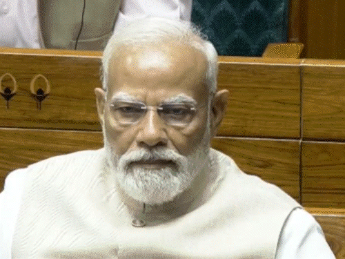 अप्रैल में ये बिल गिरने के बाद पीएम मोदी ने कहा था, ‘कल हमारे पास पर्याप्त संख्या नहीं थी, लेकिन इसका मतलब यह नहीं है कि हम हार गए हैं। भविष्य में हमें और अवसर मिलेंगे।’