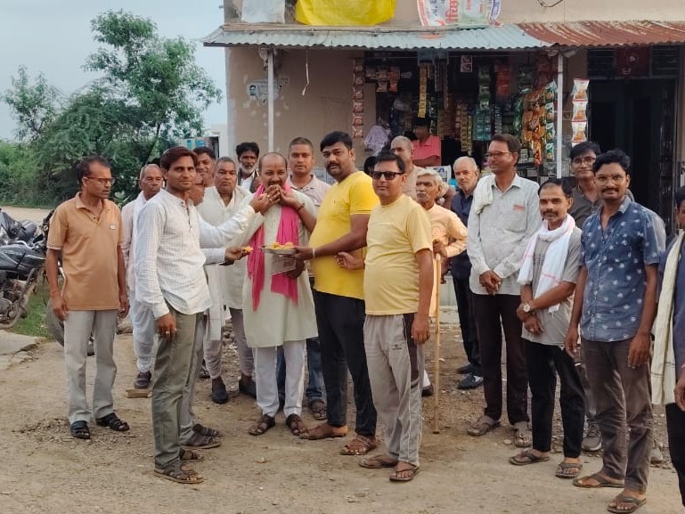 ग्रामीणों ने मिठाई बांटकर खुशी मनाई, बेहतर आवागमन की सुविधा मिलेगी|रायथल (केशोरायपाटन),Raythal (Keshoraipatan) - Dainik Bhaskar