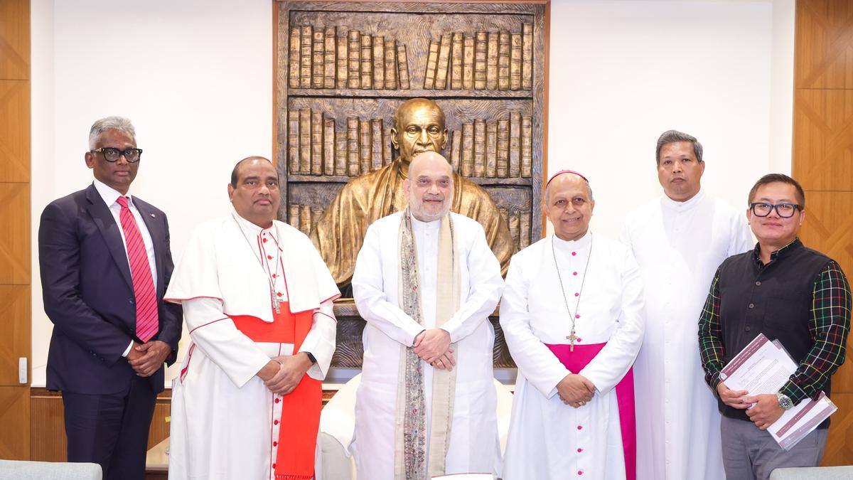 गृह मंत्री अमित शाह ने जुलाई में कैथोलिन बिशप कॉन्फ्रेंस ऑफ इंडिया (CBCI) के सदस्यों से मिलकर आश्वासन दिया था कि FCRA संशोधन विधेयक ईसाइयों के खिलाफ नहीं है।