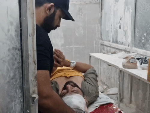 On Thursday evening, relatives and Abaan's brother Ahjam arrived at Jhansi Medical College from Prayagraj. They spoke with the injured.