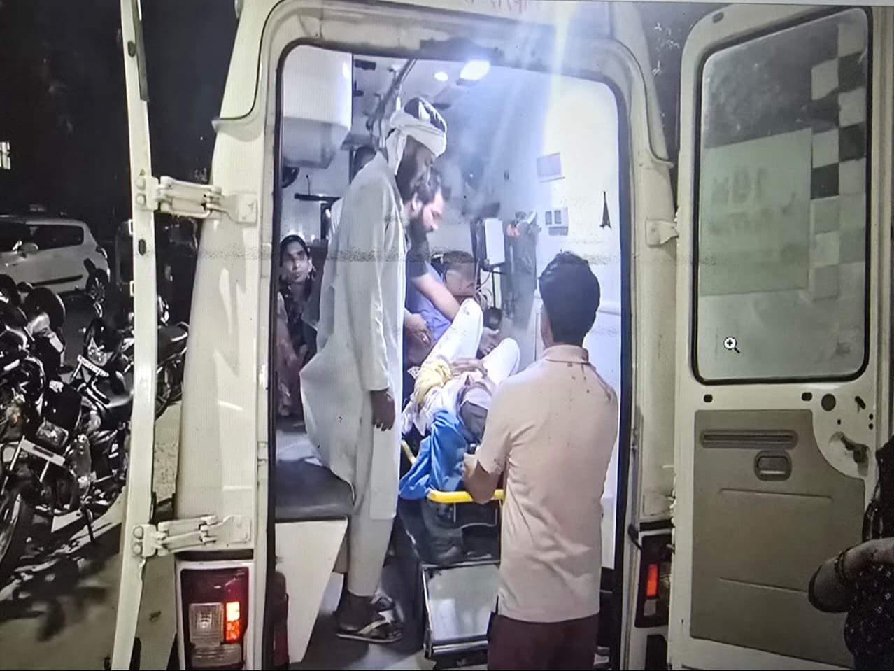 गंभीर हालात में रोहतक रेफर किया गया लेकिन फिर भी अज्ञात व्यक्ति की जान नहीं बच पाई - Dainik Bhaskar
