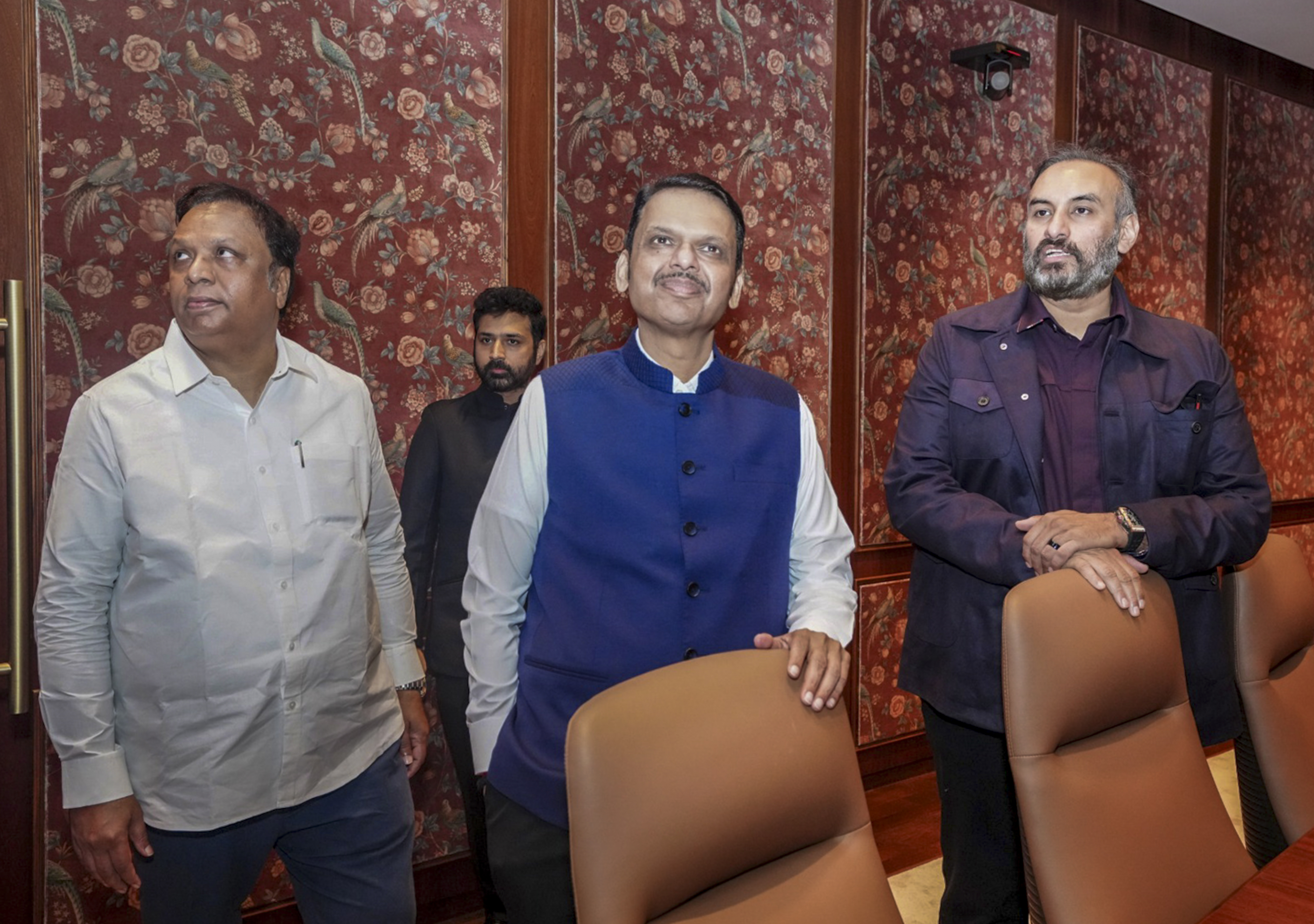 Namit Malhotra with CM Fadnavis and Minister Ashish Shelar.