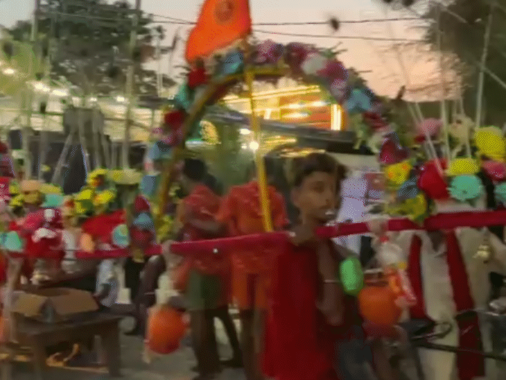 सावन की पहली सोमवारी पर बाबा गरीबनाथ मंदिर में करीब एक लाख शिवभक्तों ने जलाभिषेक किया था।