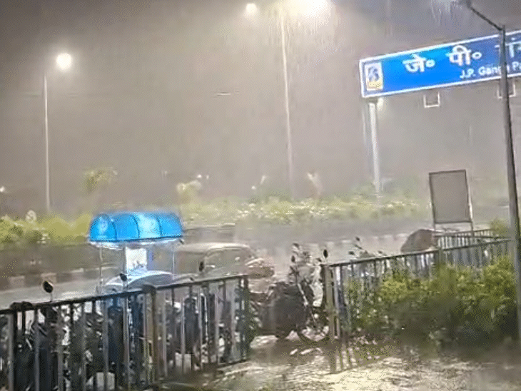 पटना में शनिवार रात तेज बारिश हुई। तस्वीरें राजधानी के जेपी गंगा पथ की है।