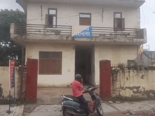 फरीदाबाद के ओम एन्क्लेव में सिगरेट पीने से टोकने पर युवक की चाकू घोंपकर हत्या