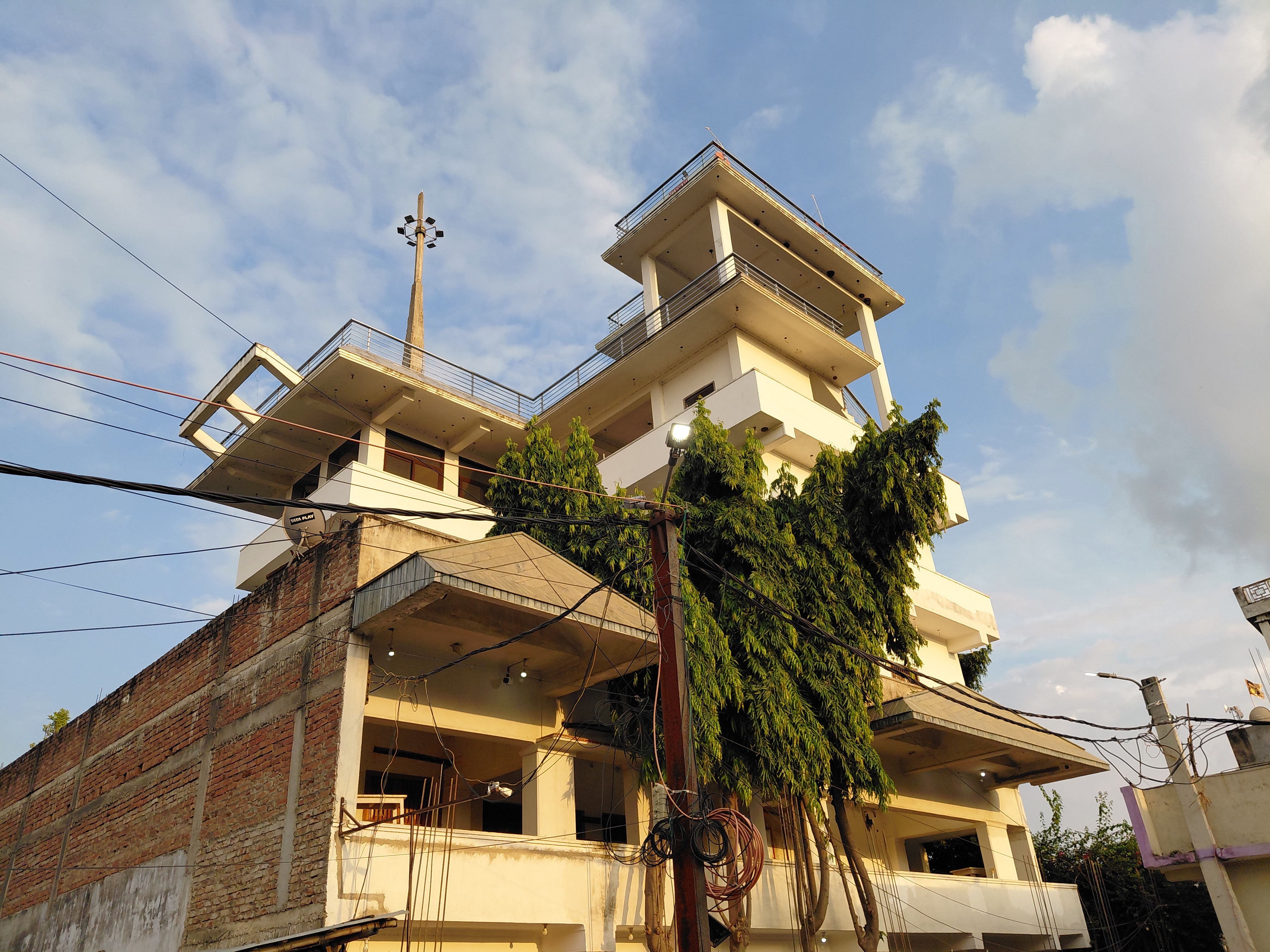 Fake IAS Manish Gupta's mansion in Khagaria was raided.