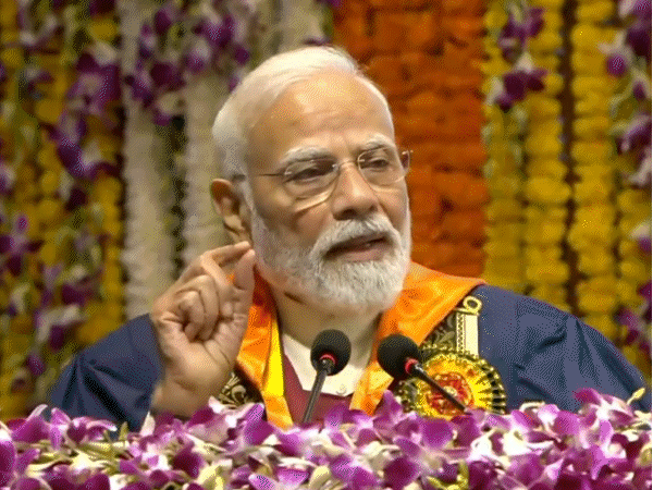 IIT दिल्ली के दीक्षांत समारोह में प्रधानमंत्री मोदी ने कहा- ‘मैं तो बाबा बागेश्वर नहीं हूं’