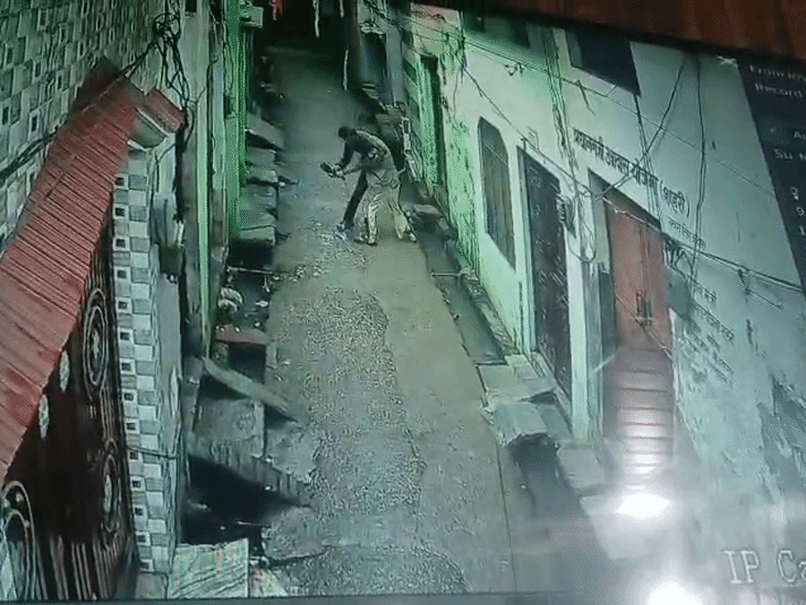पति और प्रेमी में हुआ था विवाद।