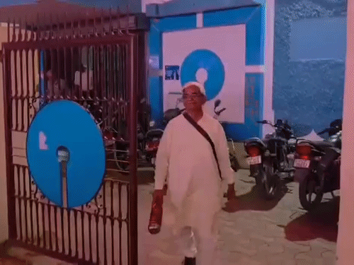 Dr. Krishanmohan, the acting General Secretary of the Ram Temple Trust, had checked the status of the account and locker at the State Bank.