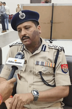 डीआईजी रेंज अजय कुमार साहनी ने बताया कि महिला कांवड़ियों की सुरक्षा और सुविधा को ध्यान में रखते हुए विशेष मिशन शक्ति केंद्र बनाए गए हैं।
