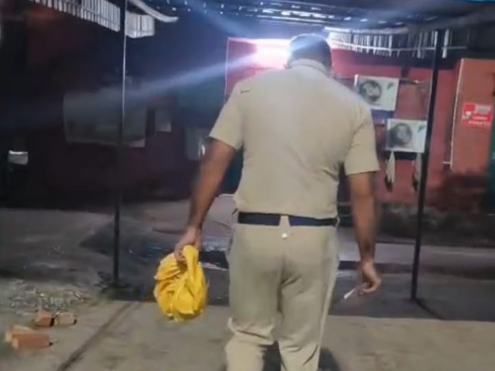 फरीदाबाद में सड़क पर मिला, पुलिस बोलीं- करीब 2 महीने पुराना है|बल्लभगढ़,Ballabgarh - Dainik Bhaskar