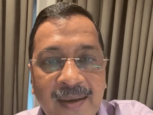 केजरीवाल ने X पर पोस्ट किए वीडियो में ई20 के लेकर केंद्र पर निशाना साधा।