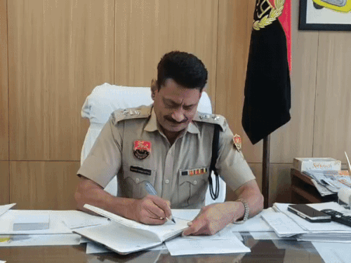 फरीदाबाद के डीसीपी ट्रैफिक जयबीर सिंह ने बताया कि डीएनडी-केएमपी एक्सप्रेसवे पर एनपीआर कैमरे लगाने के लिए एनएचएआई को पत्र लिखा गया है।