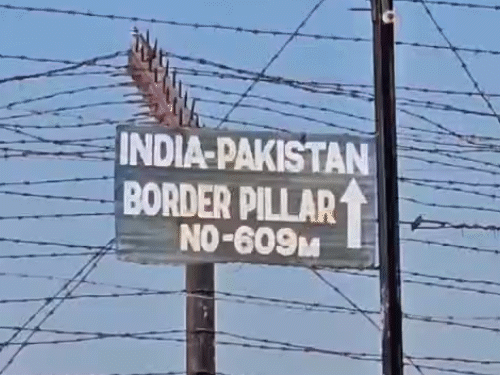 सीमा पर 24 घंटे सघन निगरानी रखी जा रही है।
