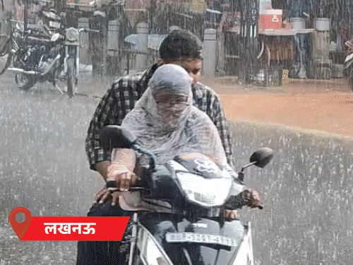 लखनऊ-नोएडा में तेज बारिश; फर्रुखाबाद में बाढ़, बर्बादी देखकर महिलाएं रोईं|उत्तरप्रदेश,Uttar Pradesh - Dainik Bhaskar