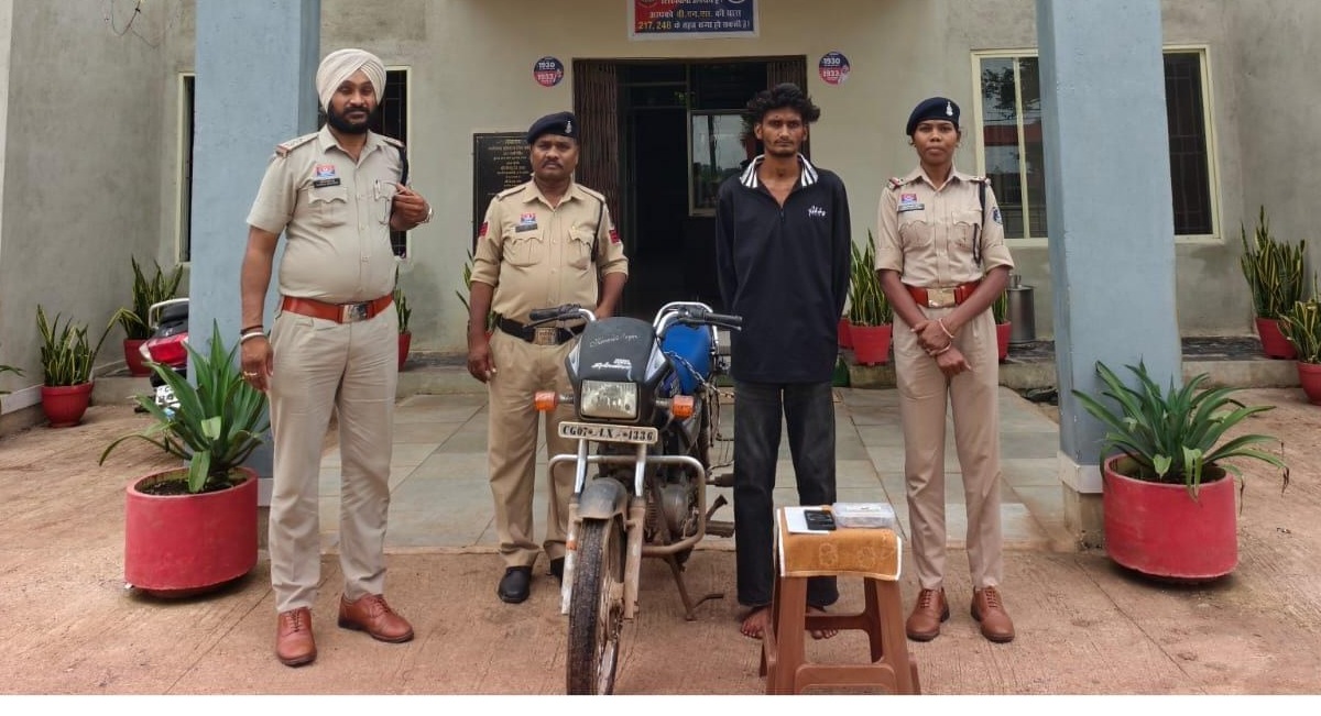 पुलिस ने आरोपी को किया गिरफ्तार।