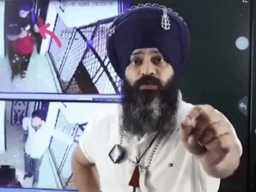 निहंग भगत सिंह दुआबी, जिन्होंने वीडियो शेयर किया है।