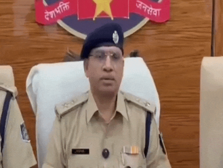 सोमवार को राजेश कुमार त्रिपाठी, डीसीपी क्राइम ब्रांच ने किया मामला का खुलासा।