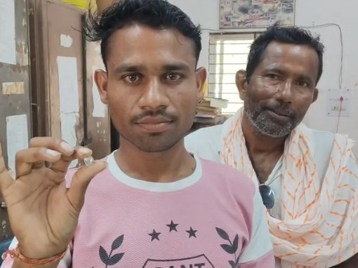 राजेंद्र सिंह बुंदेला ने अपना इलाज कराने की जरूरत बताई।