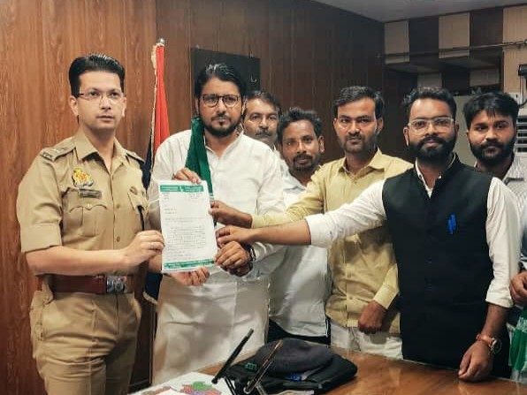 धार्मिक टिप्पणी पर AIMIM ने एसपी को सौंपा ज्ञापन। - Dainik Bhaskar