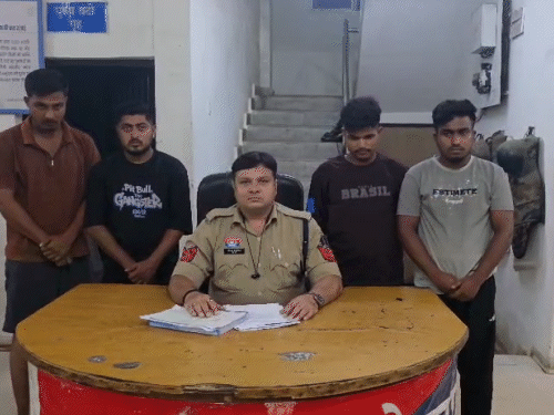 श्मशान घाट में तांत्रिक क्रिया कर रहे मामले में पुलिस ने महाराष्ट्र के नागपुर से आरोपियों को गिरफ्तार किया है।