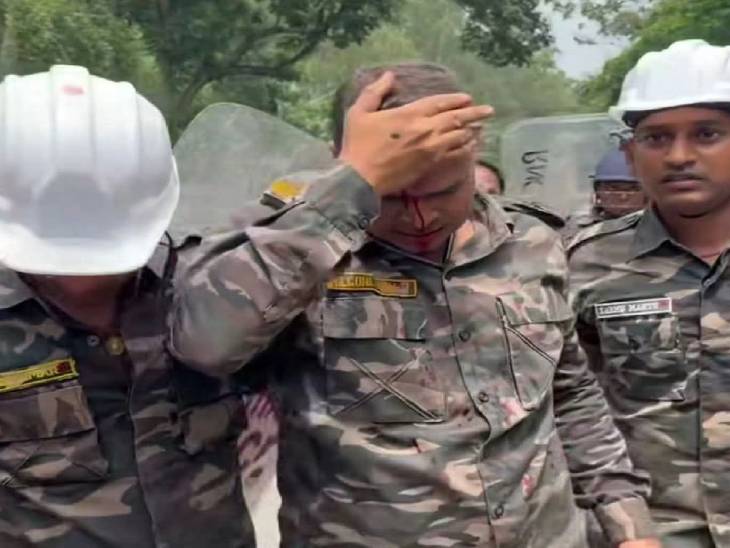 14 पुलिसकर्मियों को भी आई चोट, एक आईसीयू में भर्ती, 12 इलाज करा घर गए|रांची,Ranchi - Dainik Bhaskar