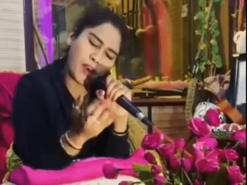 अफसाना खान के 7 साल पुराने वीडियो पर की टिप्पणी।