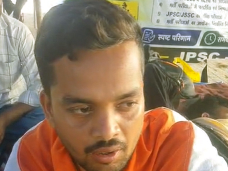 संतोष कुमार मीणा कहते-हम लोगों की मांग जायज है।