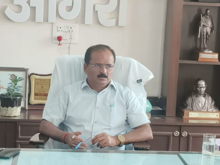 संतोष कुमार वैश्य, नगर आयुक्त