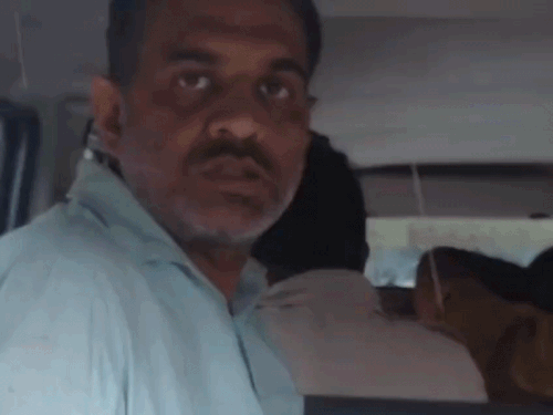 नवीन सैनी पहले से धोकाधड़ी के मामले में है बंद।