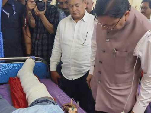 CM धामी टनल के अंदर पहुंचे; बोले- मृतकों के परिजनों को ₹4 लाख देंगे|चमोली,Chamoli - Dainik Bhaskar
