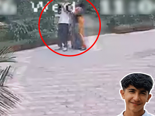 परिजनों ने स्कूल के बाहर प्रदर्शन किया; मां बोली-इन्होंने मेरा बच्चा हाथों से मार दिया|जयपुर,Jaipur - Dainik Bhaskar