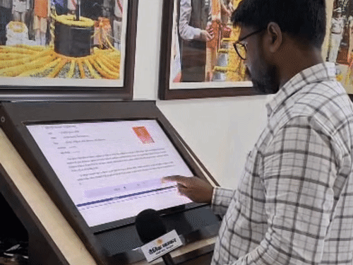 डिजिटल डिस्प्ले के जरिए शहीद जवानों के सेवा और वीरता की गाथा बताई जाती है।