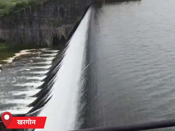 गोगांवा क्षेत्र में लगातार बारिश से साटक जलाशय 100% भरकर ओवरफ्लो हो गया।