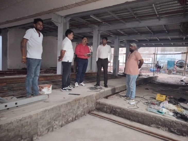 पुराना बस-स्टैंड में 12.60 करोड़ से हो रहा निर्माण, निगम कमिश्नर ने लिया जायजा|बिलासपुर (छत्तीसगढ़),Bilaspur (Chhattisgarh) - Dainik Bhaskar