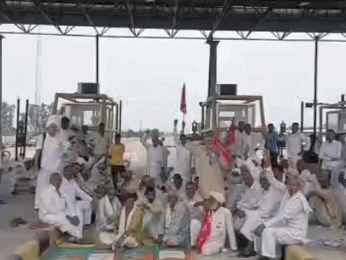 जीवन कुंडू के हत्यारों की गिरफ्तारी की मांग, बोले- CM हांसी आए तो घेराव होगा|रोहतक,Rohtak - Dainik Bhaskar